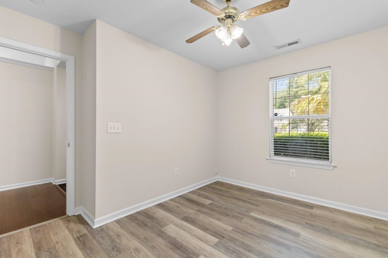 833 Silvercrest Dr.  Photo 23
