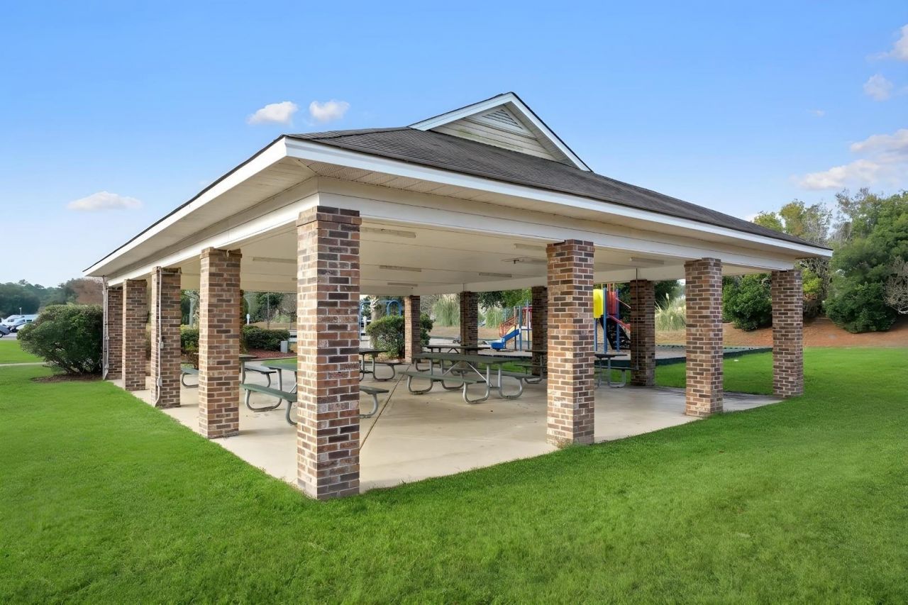 833 Silvercrest Dr.  Photo 36
