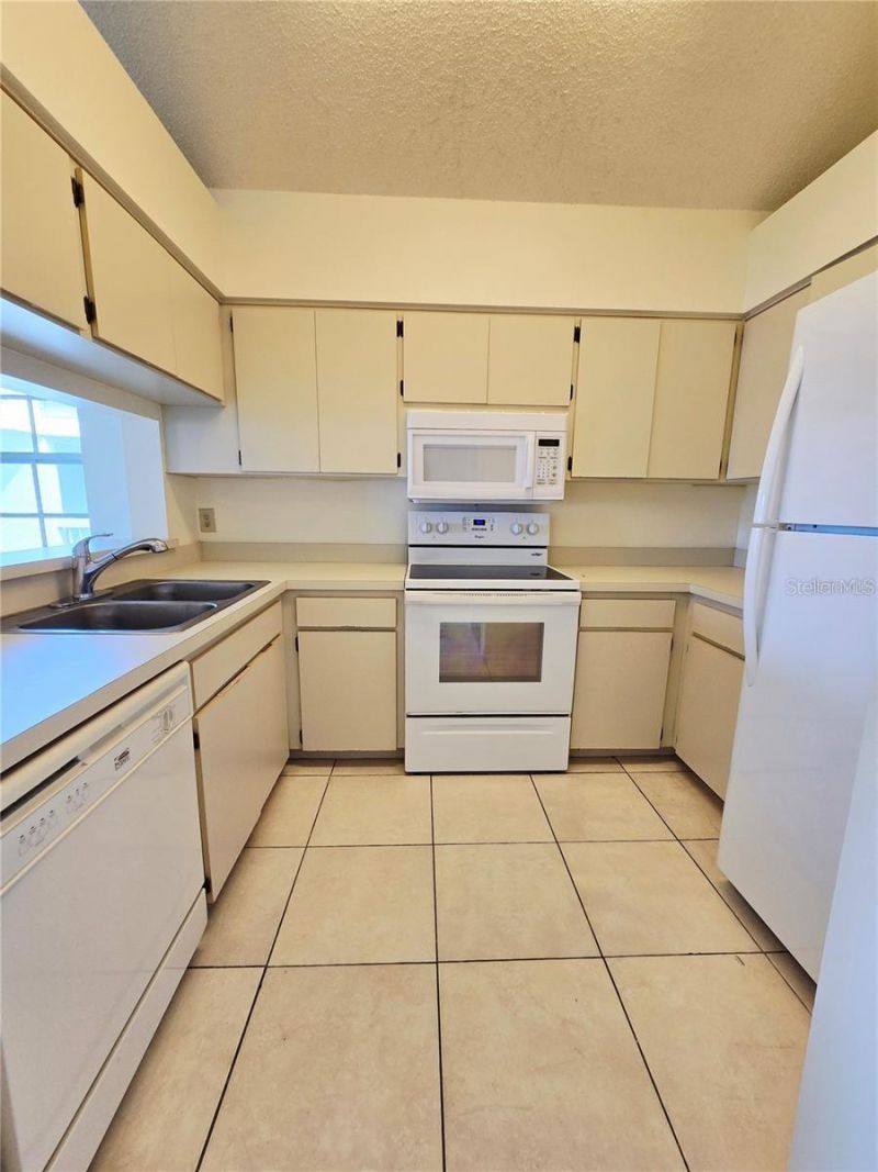 6802 Stones Throw Circle N, Unit 14206, Saint Petersburg, FL 33710 Photo
