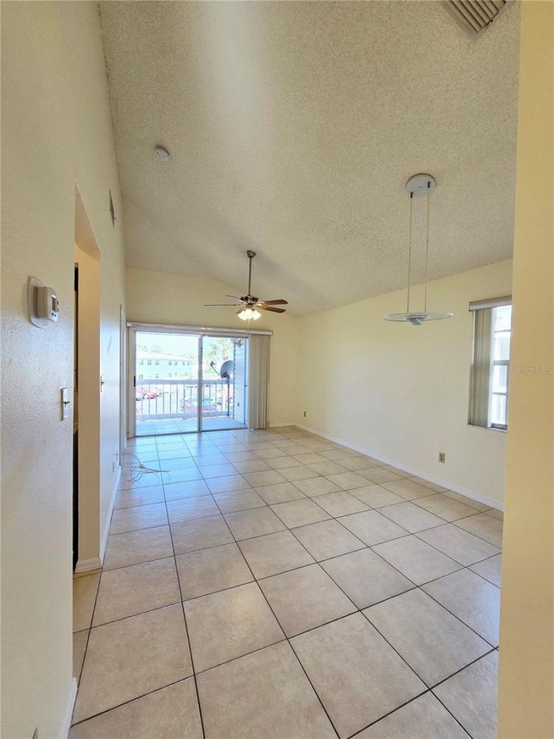 6802 Stones Throw Circle N, Unit 14206, Saint Petersburg, FL 33710 Photo