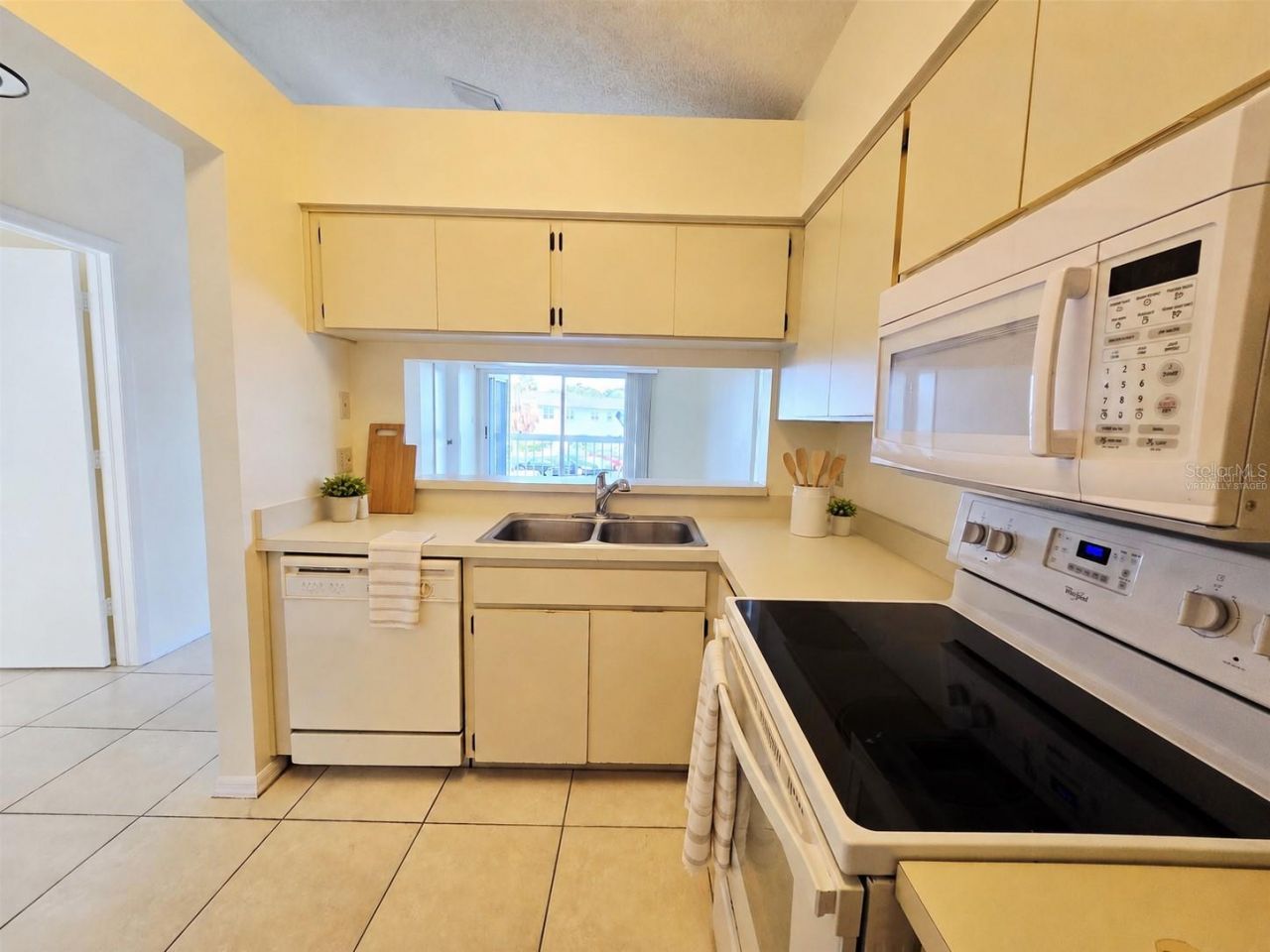 6802 Stones Throw Circle N, Unit 14206, Saint Petersburg, FL 33710 Photo