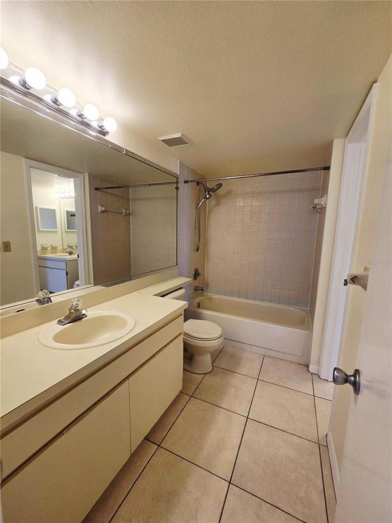 6802 Stones Throw Circle N, Unit 14206, Saint Petersburg, FL 33710 Photo