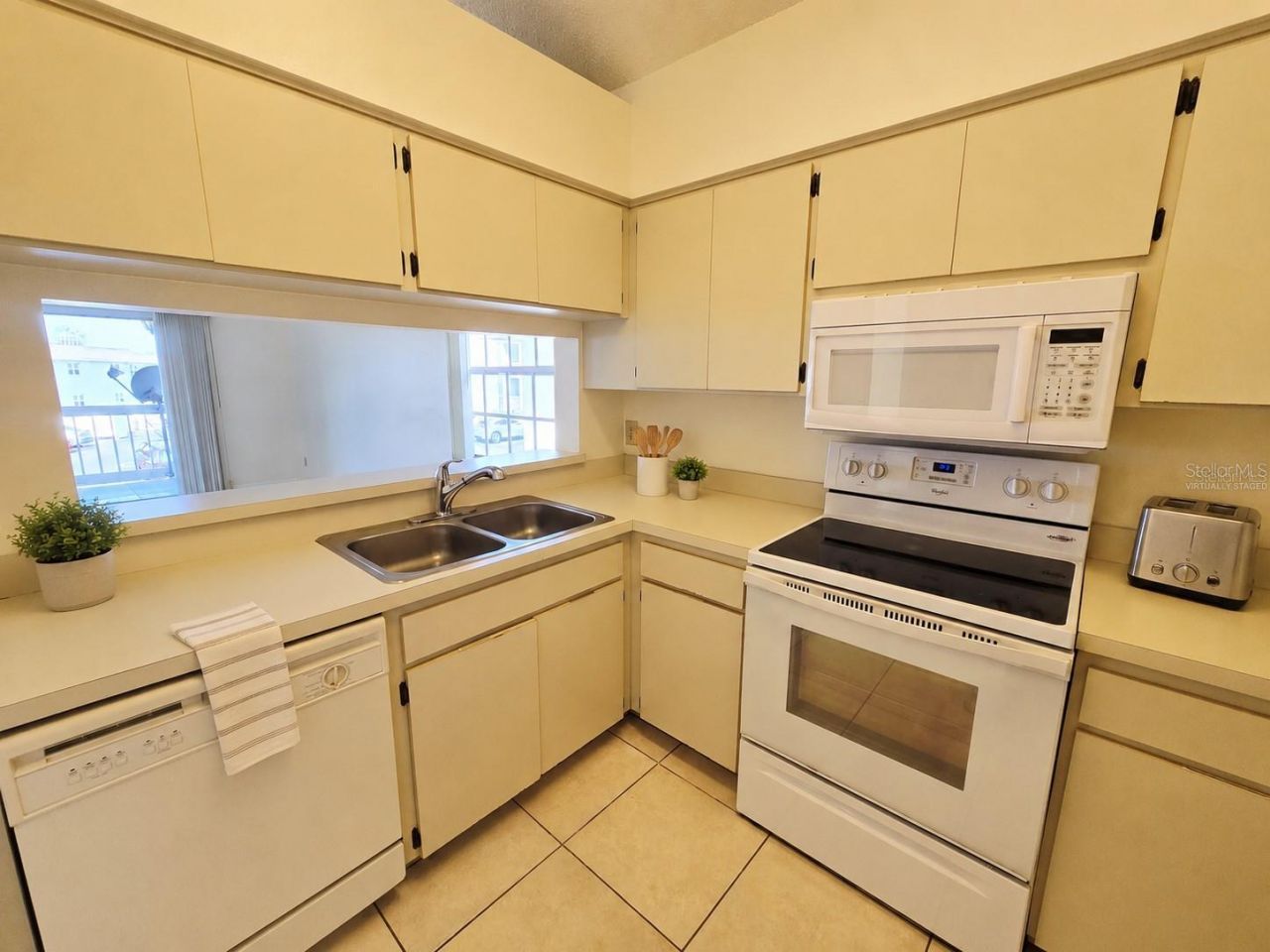 6802 Stones Throw Circle N, Unit 14206, Saint Petersburg, FL 33710 Photo