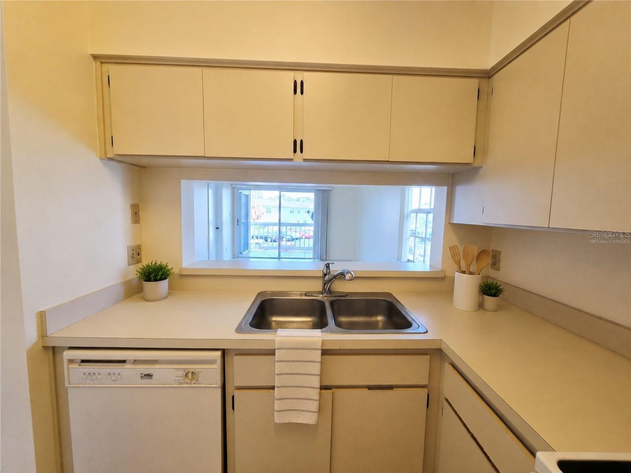 6802 Stones Throw Circle N, Unit 14206, Saint Petersburg, FL 33710 Photo