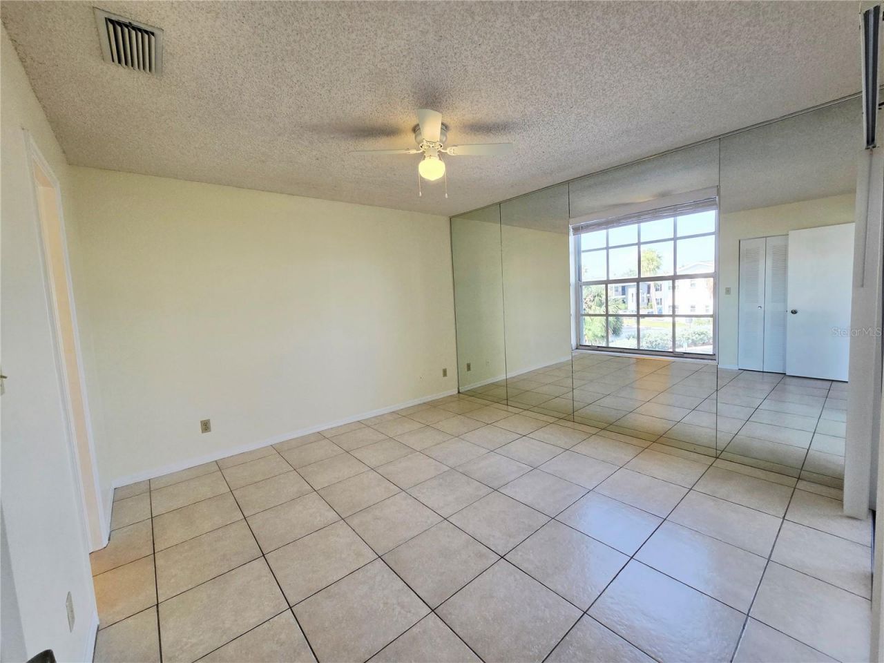 6802 Stones Throw Circle N, Unit 14206, Saint Petersburg, FL 33710 Photo