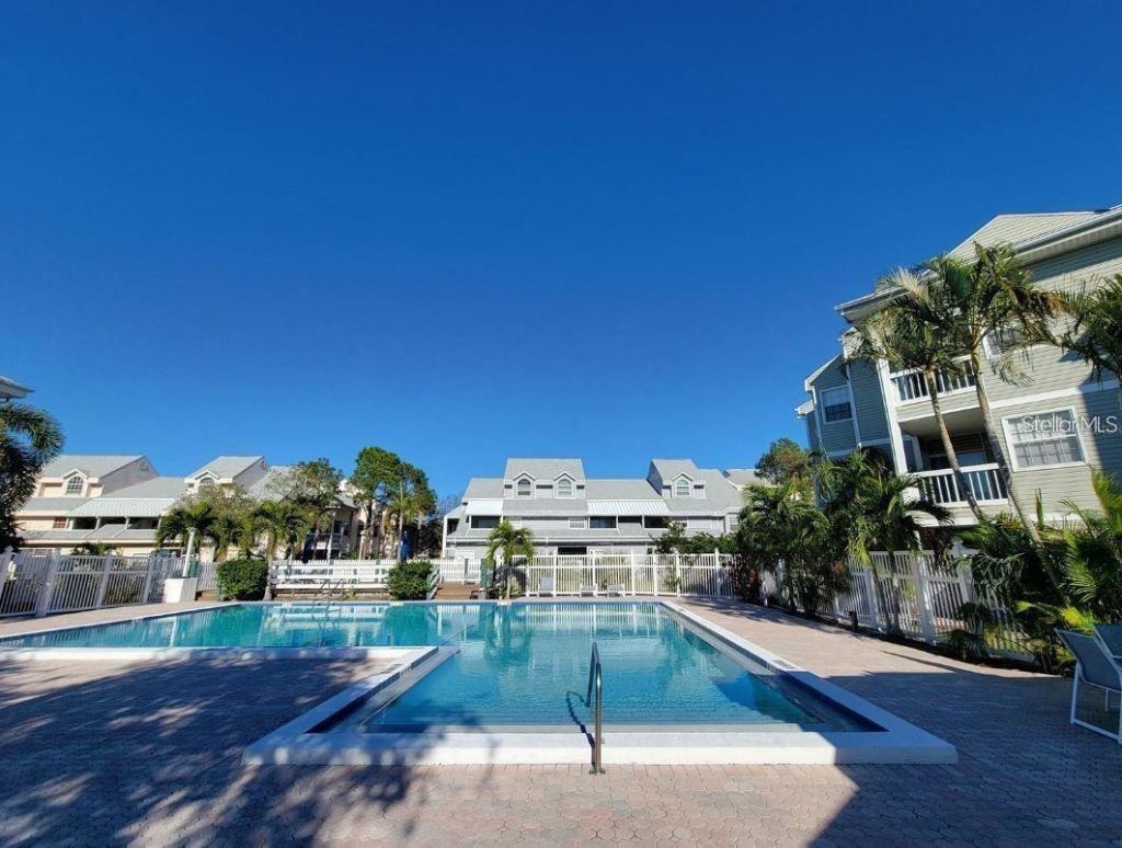 6802 Stones Throw Circle N, Unit 14206, Saint Petersburg, FL 33710 Photo