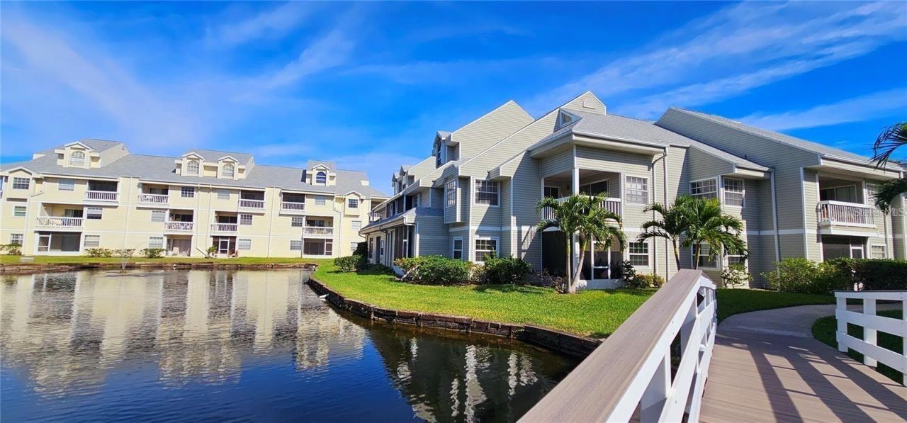 6802 Stones Throw Circle N, Unit 14206, Saint Petersburg, FL 33710 Photo