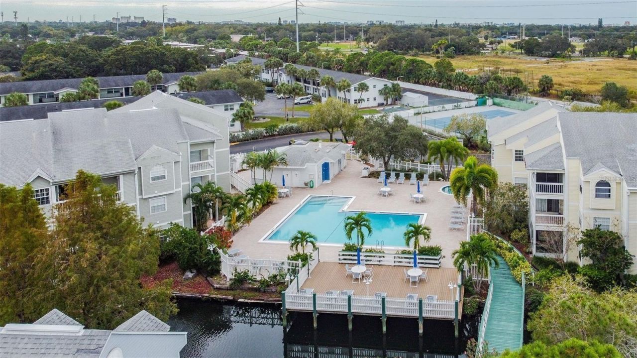 6802 Stones Throw Circle N, Unit 14206, Saint Petersburg, FL 33710 Photo