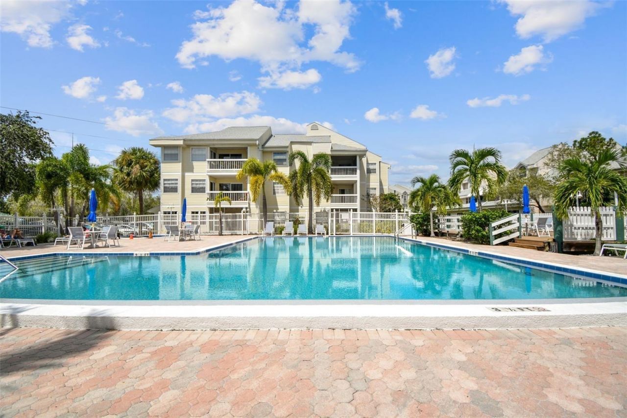 6802 Stones Throw Circle N, Unit 14206, Saint Petersburg, FL 33710 Photo