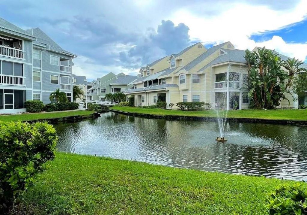 6802 Stones Throw Circle N, Unit 14206, Saint Petersburg, FL 33710 Photo