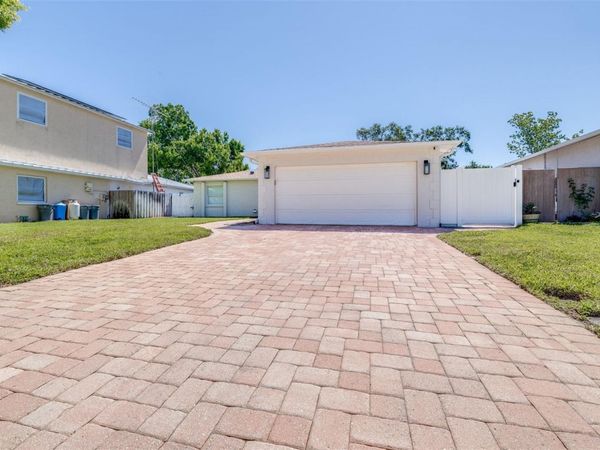 11147 LONGHILL DRIVE N, PINELLAS PARK, FL 33782