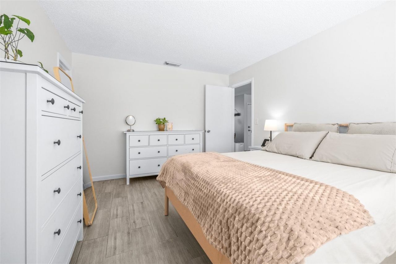 11147 Longhill Drive N, Pinellas Park, FL 33782 Photo