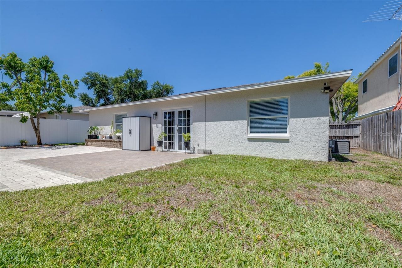 11147 Longhill Drive N, Pinellas Park, FL 33782 Photo