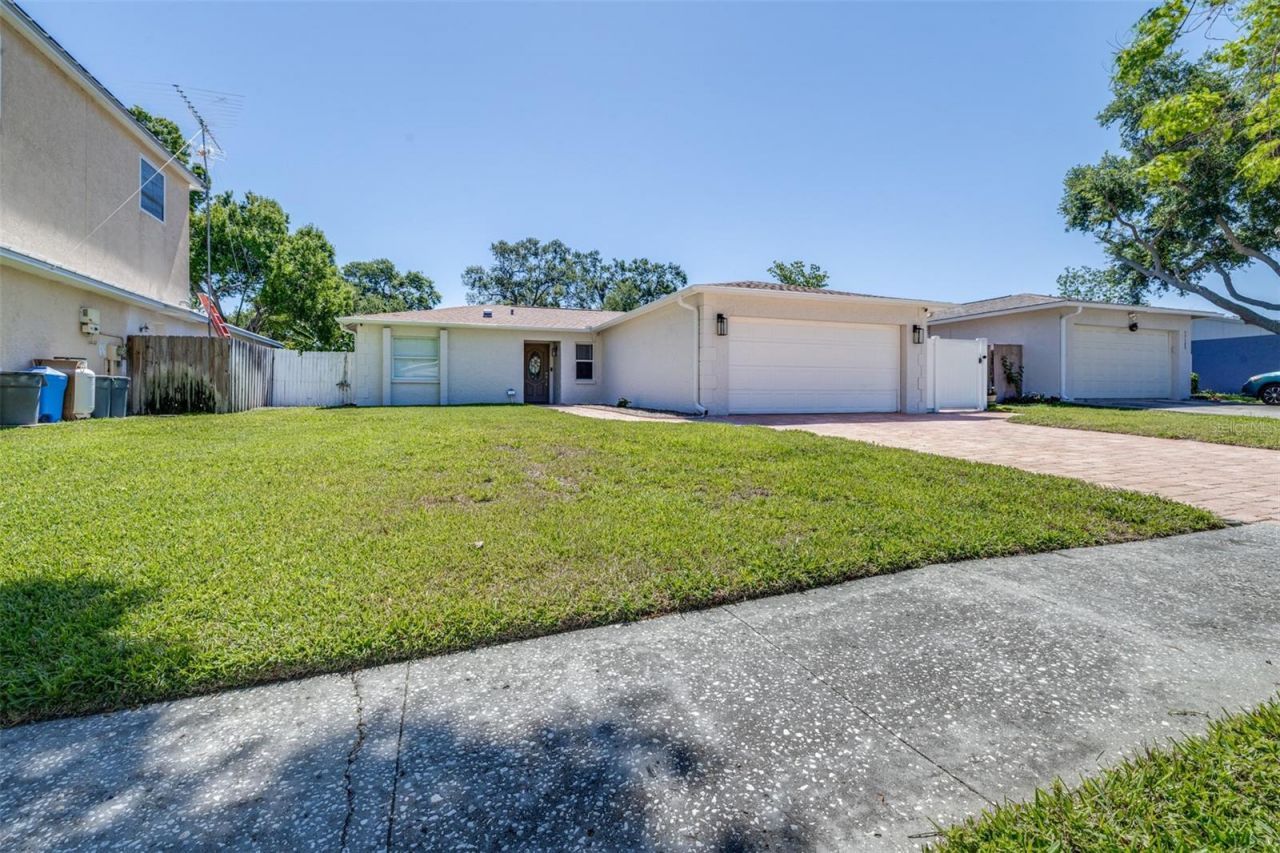 11147 Longhill Drive N, Pinellas Park, FL 33782 Photo