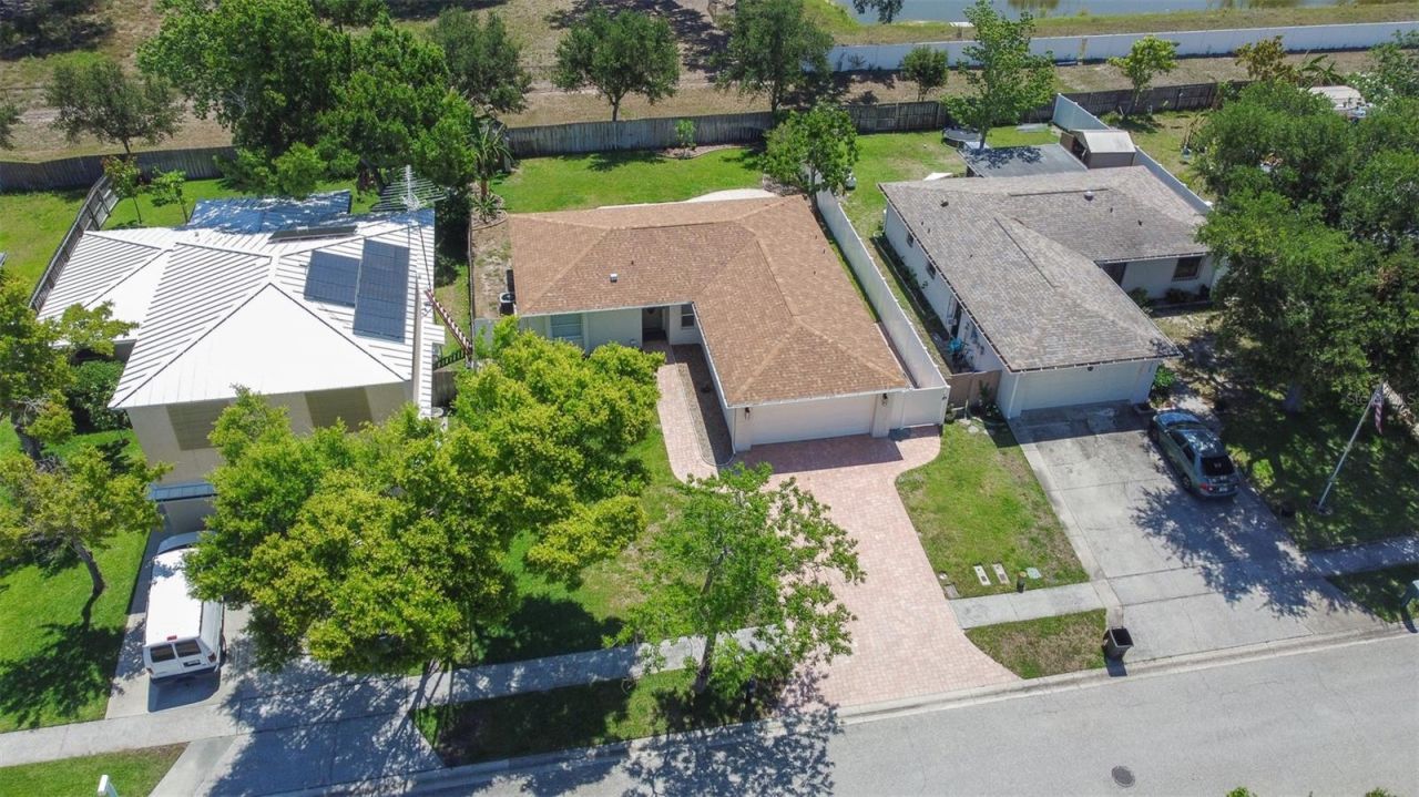 11147 Longhill Drive N, Pinellas Park, FL 33782 Photo