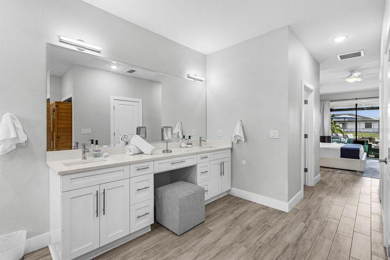 828 SW 28th Street, Cape Coral, FL 33914 Photo