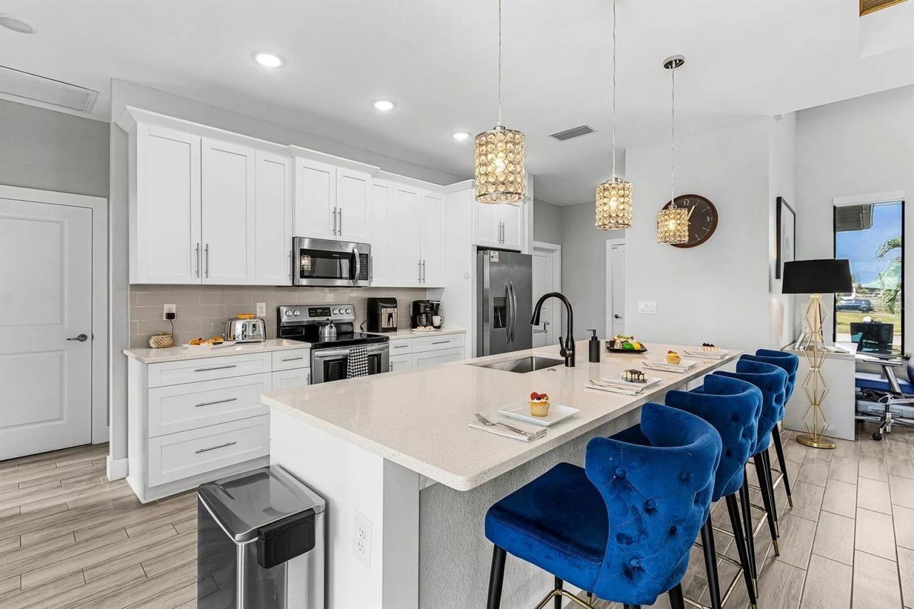 828 SW 28th Street, Cape Coral, FL 33914 Photo