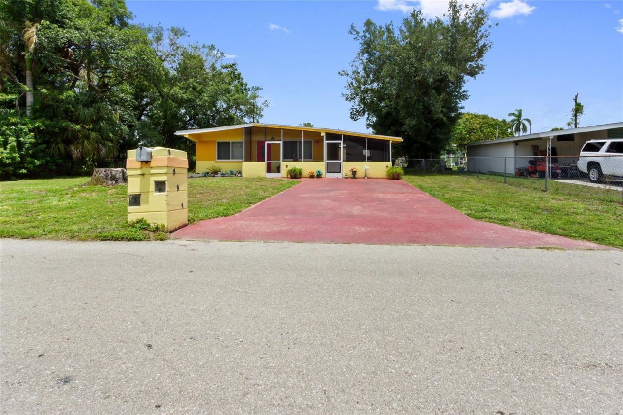 3741 Bell Street, Fort Myers, FL 33916 Photo