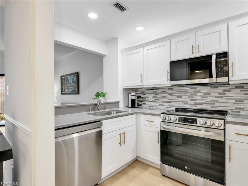 201 Arbor Lake Dr, Unit 2-107, Naples, FL 34110 Photo