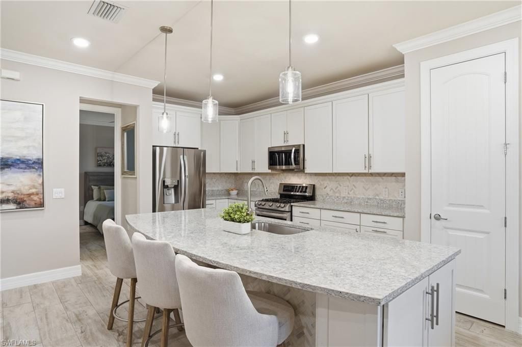 7195 Wilton Dr, Naples, FL 34109 Photo
