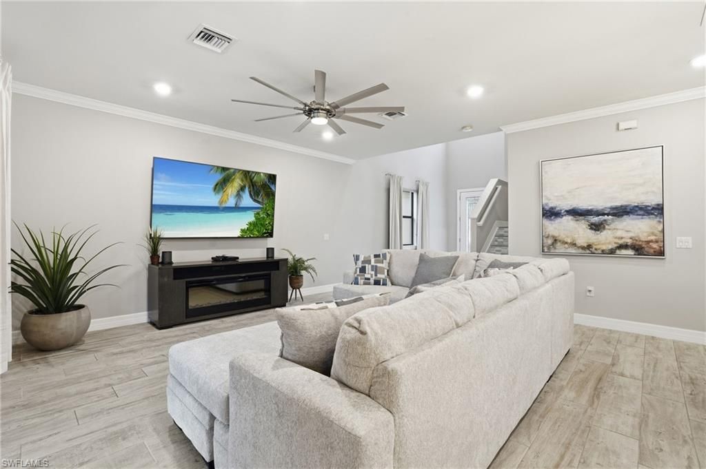 7195 Wilton Dr, Naples, FL 34109 Photo