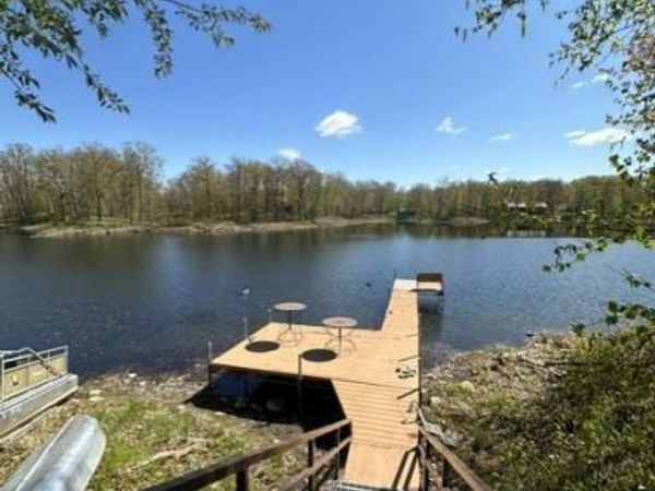 8305 Meadow Lake Road SW, Motley, MN 56466