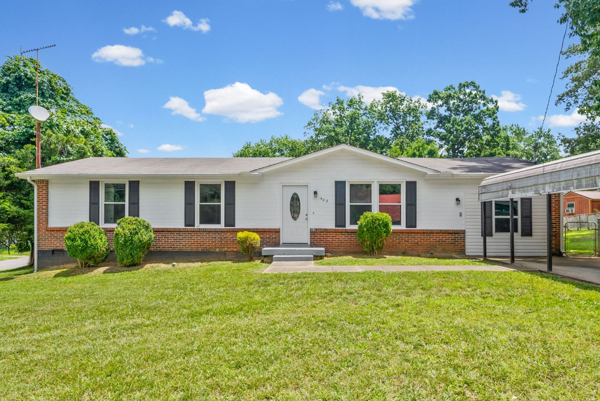 403 Louise Ln, Clarksville, TN 37042 Main Photo