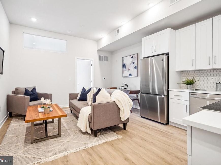 1330 S Patton Street, Unit 302, Philadelphia, PA 19146 Main Photo