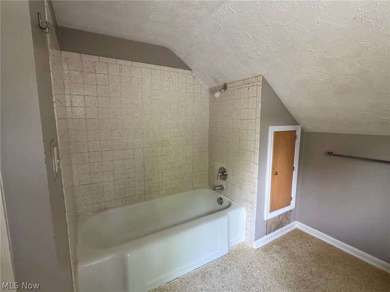 2113 11th Street SW, Akron, OH 44314 Photo 24