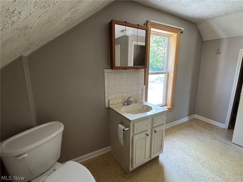 2113 11th Street SW, Akron, OH 44314 Photo 26