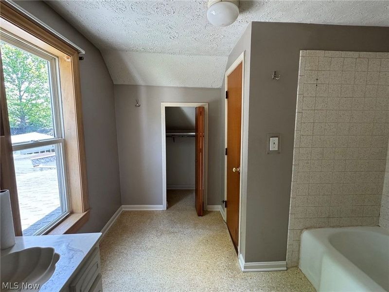 2113 11th Street SW, Akron, OH 44314 Photo 27