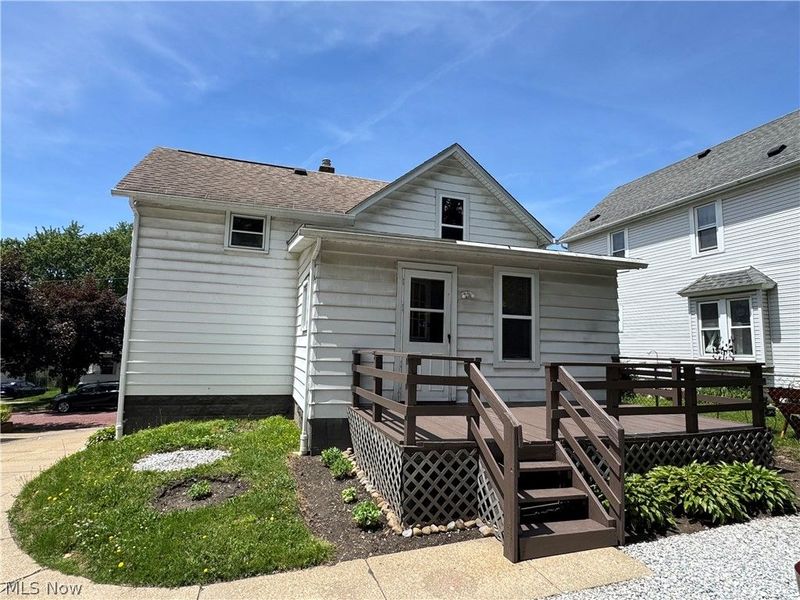 2113 11th Street SW, Akron, OH 44314 Photo 3