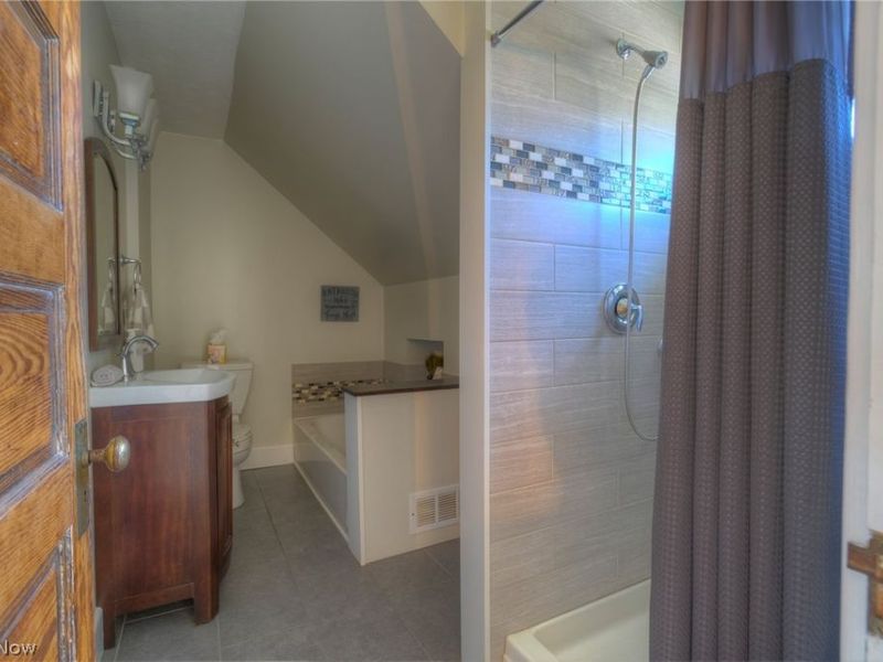 1614 Wyandotte Avenue, Lakewood, OH 44107 Photo 29