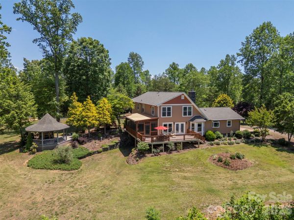 265 Willow Pond Road , Rutherfordton, NC 28139