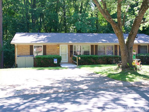 4631 Highlake Drive , Charlotte, NC 28215