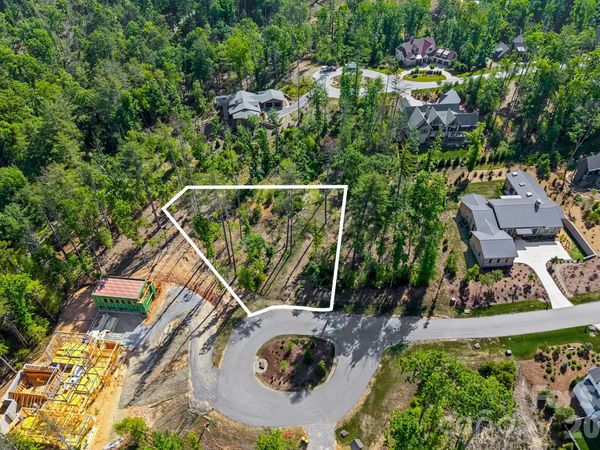 325 Flowering Vine Court, Asheville, NC 28803