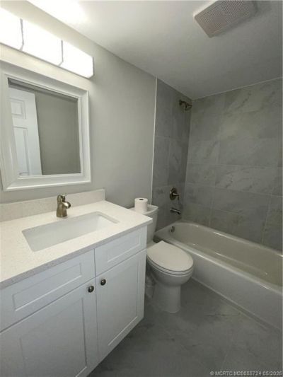 661 Hernando Street, Unit 4, Fort Pierce, FL 34949 Photo