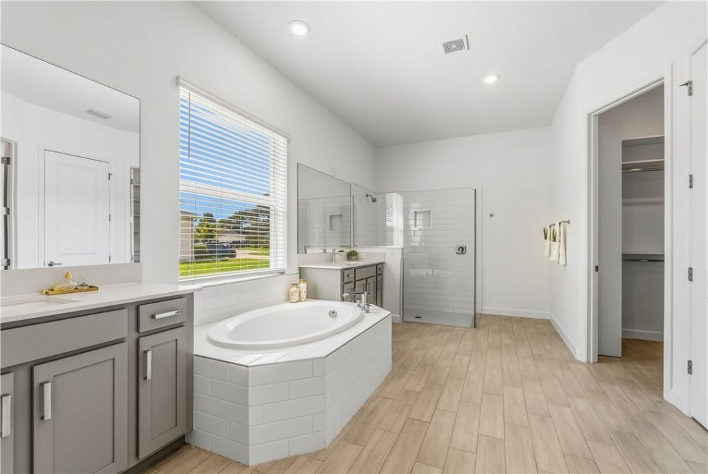 4820 Brookhaven Manor Sw, Vero Beach, FL 32968 Photo