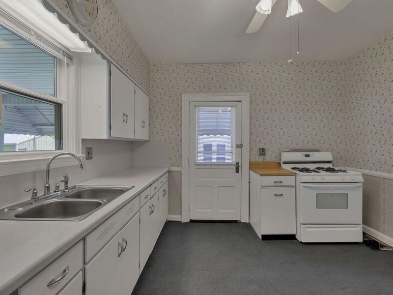 325 E Walnut Street , Lancaster, OH 43130 Photo 23