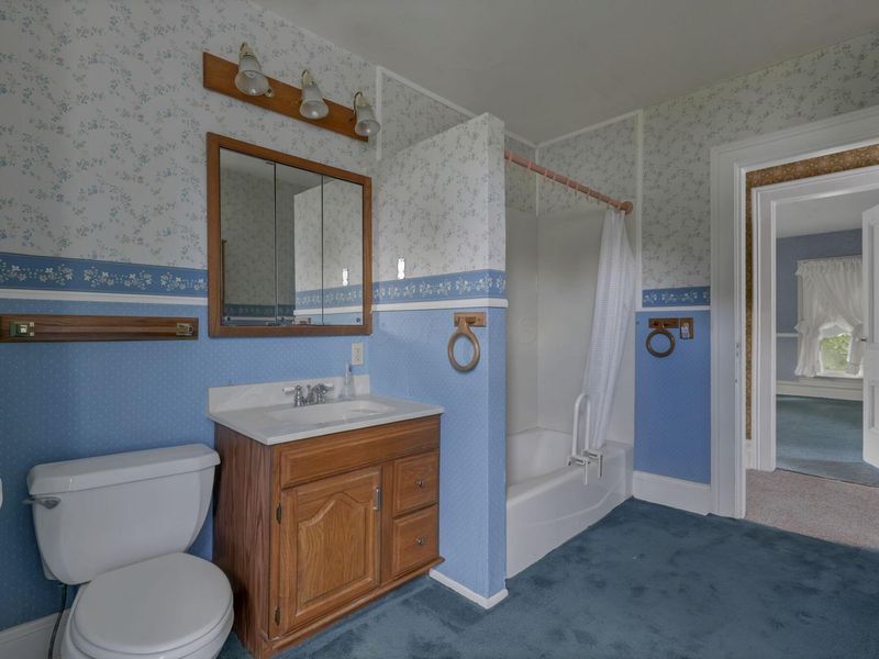 325 E Walnut Street , Lancaster, OH 43130 Photo 33
