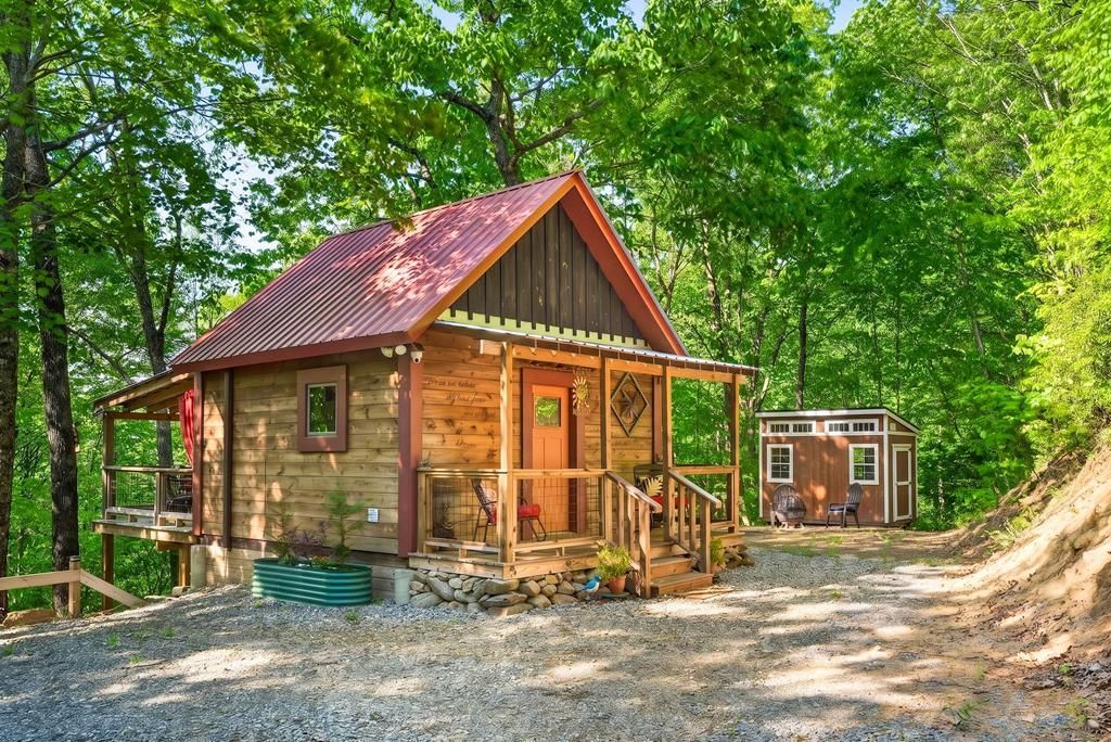 93 Martin Crossing, Cherrylog, GA 30522 Main Photo