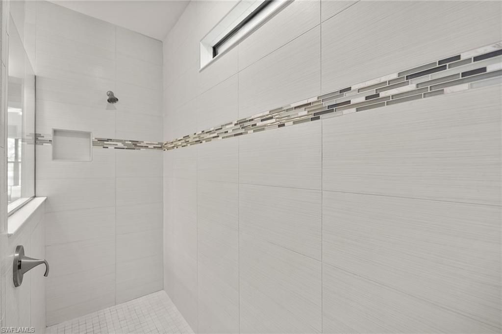 7253 Wilton Dr , Naples, FL 34109 Photo