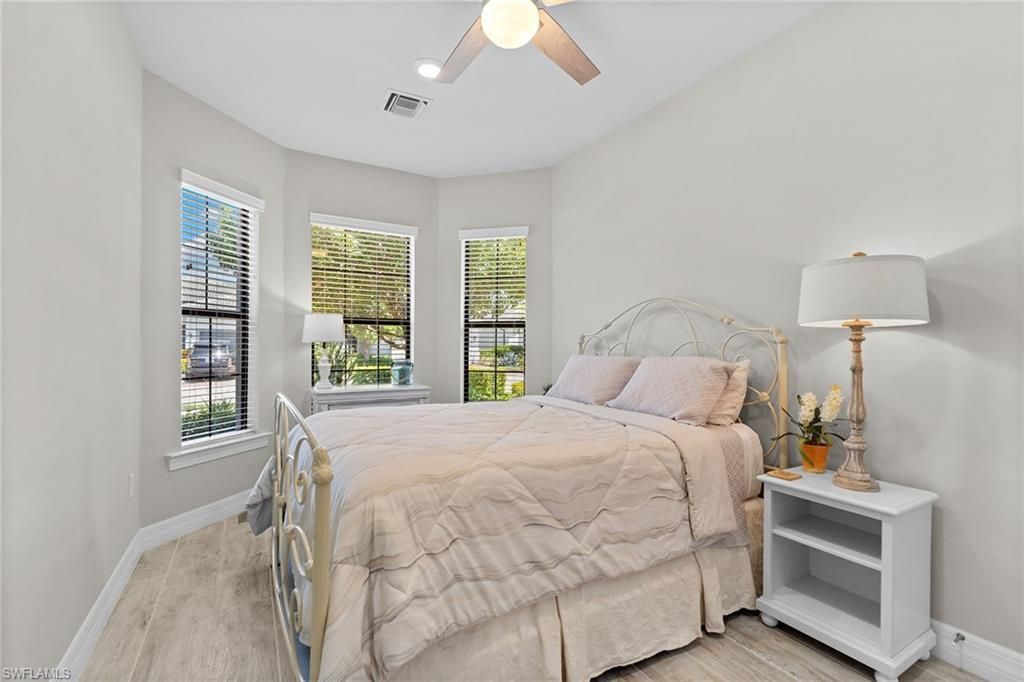 7253 Wilton Dr , Naples, FL 34109 Photo