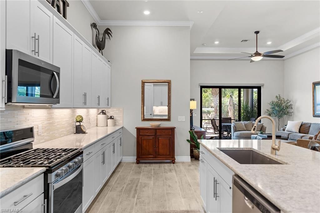 7253 Wilton Dr , Naples, FL 34109 Photo
