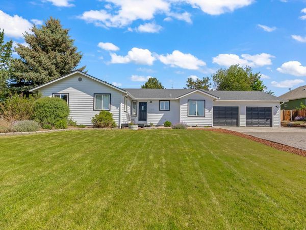 1315 NE Mountain Ash Road, Prineville, OR 97754