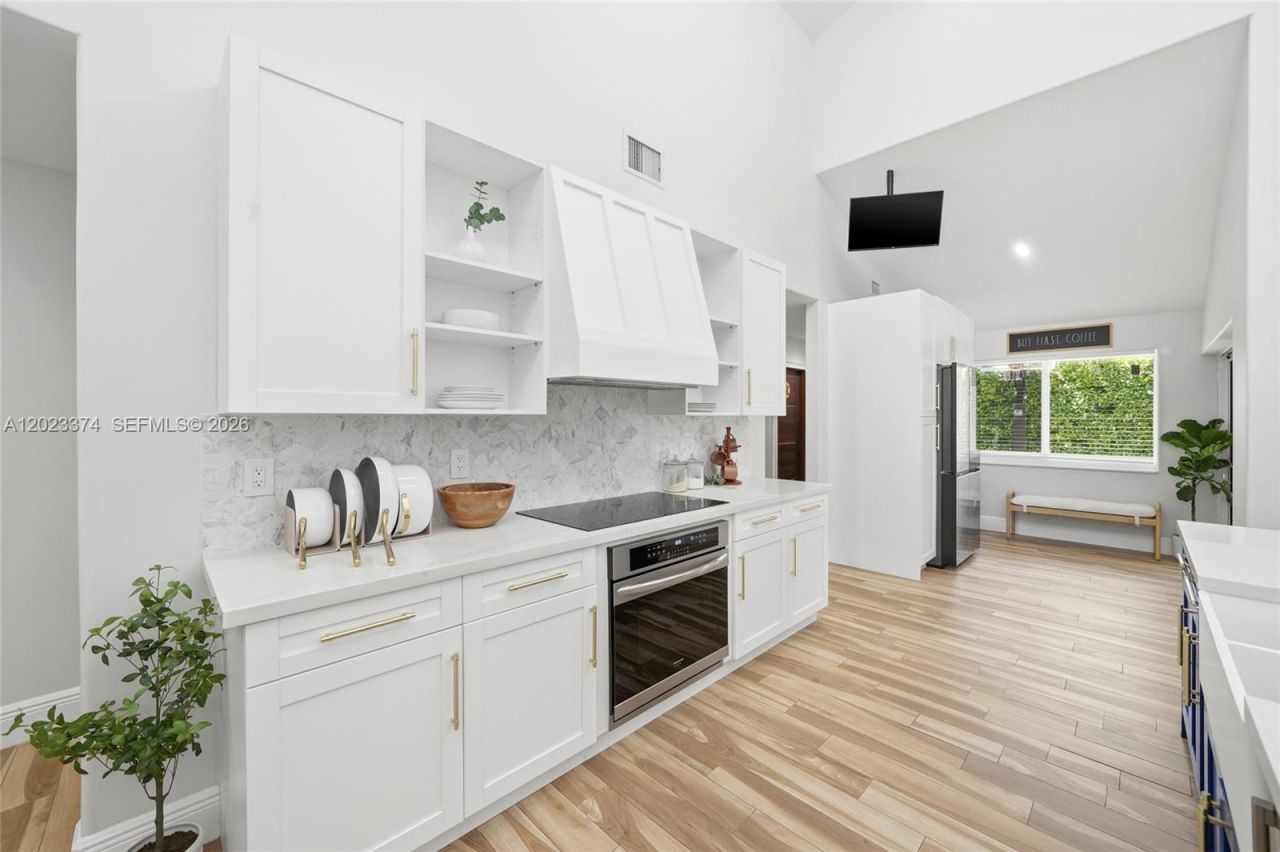 19920 NW 9th Dr, Unit 19920, Pembroke Pines, FL 33029 Photo
