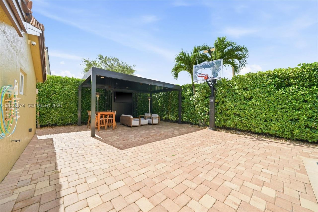 19920 NW 9th Dr, Unit 19920, Pembroke Pines, FL 33029 Photo