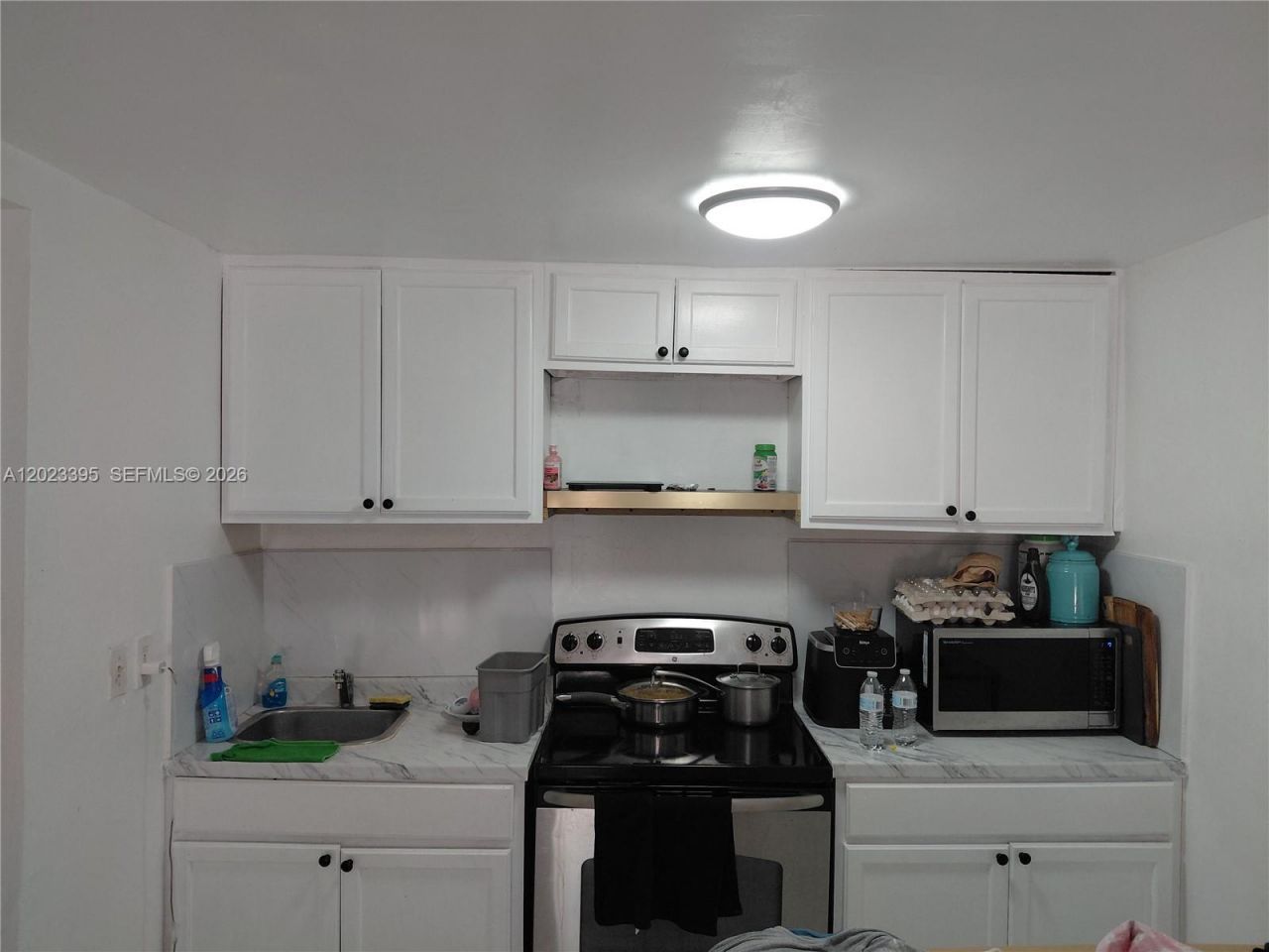 2140 NW 1st Ter , Miami, FL 33125 Photo