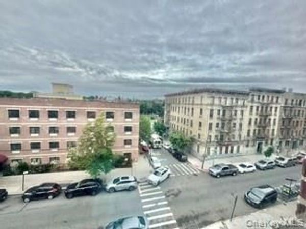 365 E 197th Street, Bronx, NY 10458