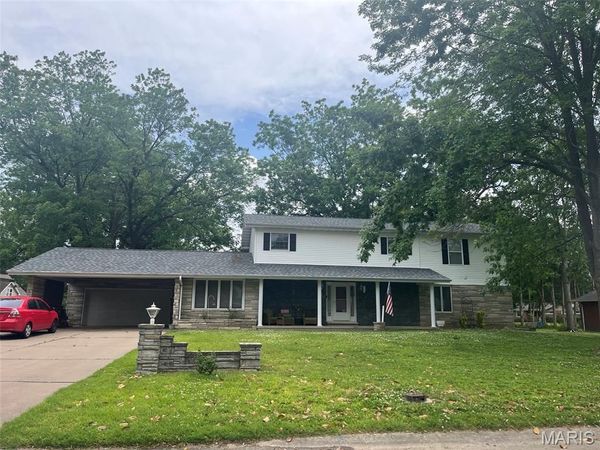 614 Hubbard Drive , Chaffee, MO 63740
